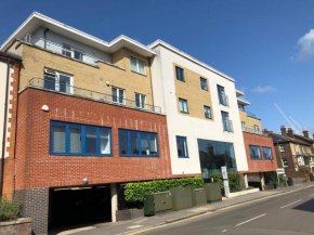 Blue Sky Apartments@ Abbots Yard, Guildford